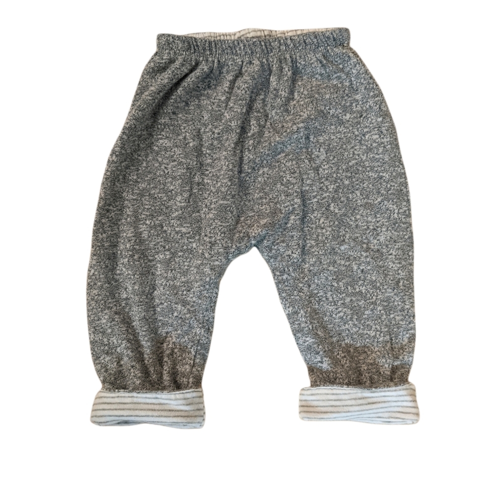 Baby Gap Super Soft Reversible Pants Size 6-12M Light gray, Easy, Pull-o…